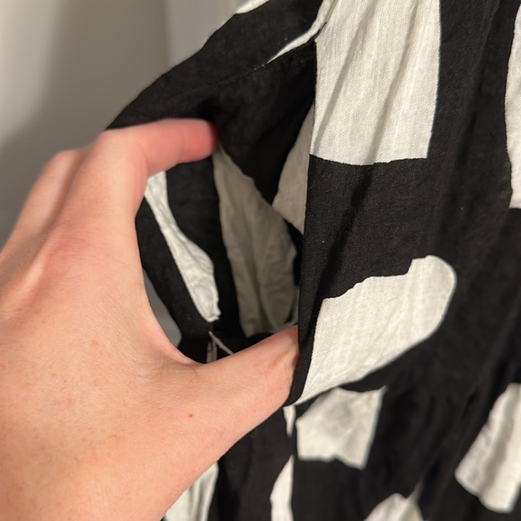 Tiered cotton gauze geometric shapes short sleeve 3x dress. Worn twice. - Picture 5 of 7